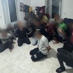 احتجاز الفلسطينيين في زنازين مكتظة داخل إسرائيل يثير انتقادات حقوقية