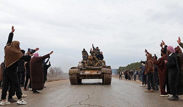 اتفاق دمج قوات سورية الديمقراطية يثير مخاوف إسرائيلية ويمنح تركيا نفوذاً أوسع في المنطقة