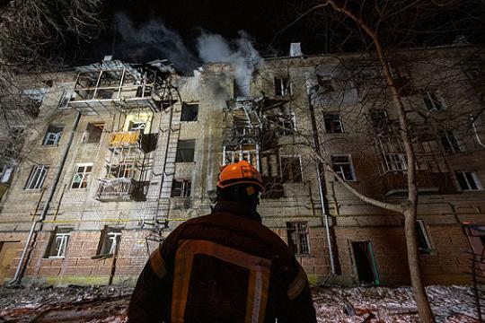 محادثات أوكرانية–روسية–أميركية «بنّاءة» في أبو ظبي وسط تصعيد عسكري روسي