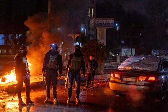 سوريا تمدد وقف إطلاق النار مع «قسد» 15 يومًا لتسهيل نقل معتقلي «داعش» إلى العراق