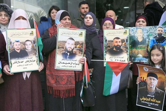 نادي الأسير: التضامن العالمي مع الأسرى الفلسطينيين تحوّل إلى قوة فاعلة في مواجهة الإبادة