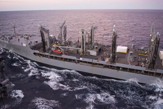 البنتاغون يوقف ناقلة نفط انتقلت من فنزويلا محاولة تهريب النفط تحت العقوبات