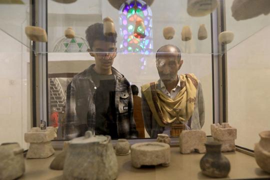 اليمن بين الحرب والنهب: تهريب الآثار يهدد تاريخ البلاد وحضارتها