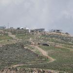 القدس: شهيد في هجوم مستوطنين على مخماس وتصعيد أمني إسرائيلي قبيل رمضان