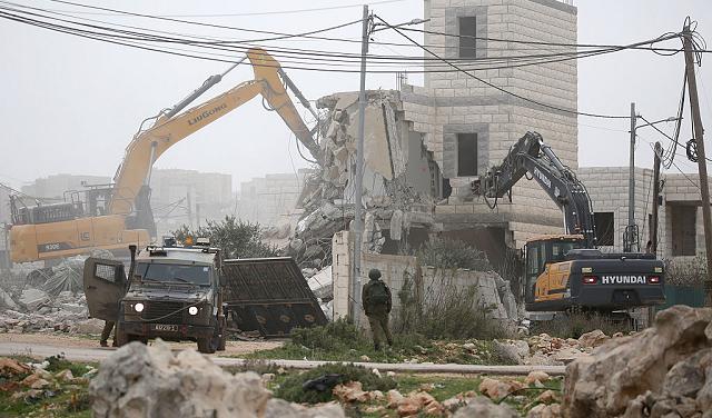 عمليات الهدم الإسرائيلية تتواصل في الضفة الغربية وسط قيود صارمة على البناء الفلسطيني