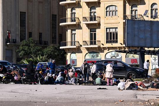 52 شهيدًا في غارات إسرائيلية على بيروت والجنوب وتصعيد متبادل مع حزب الله