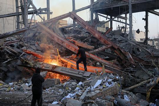 الجيش الإسرائيلي يشن غارات مكثفة على طهران والحرس الثوري يوسع هجماته في الخليج