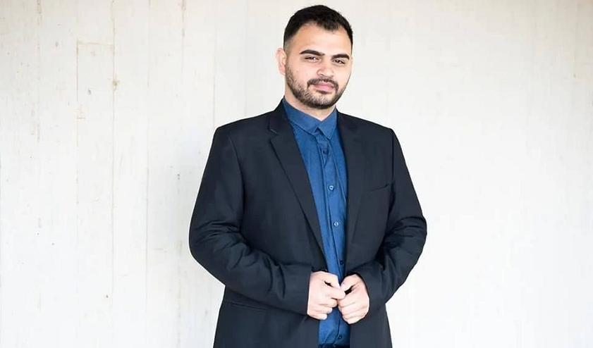 المحكمة تفرض قيودًا مؤقتة على أسدي تتعلق بمنشوراته على مواقع التواصل الاجتماعي