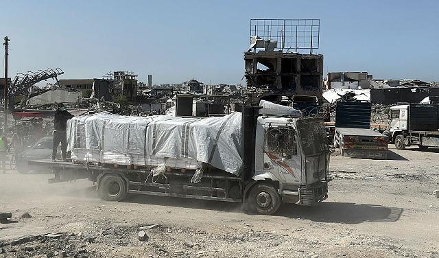 ارتفاع الأسعار ونقص الغذاء والدواء وسط تحذيرات دولية من انهيار الأوضاع المعيشية والصحية