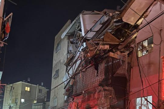 إصابات وأضرار في إسرائيل إثر رشقات صاروخية من إيران وتصعيد متبادل يطال بوشهر