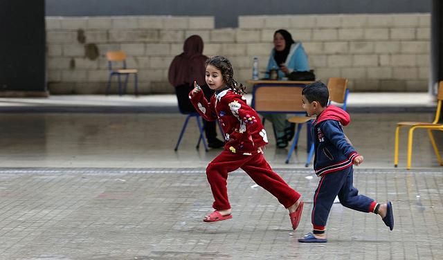تصعيد متبادل جنوب لبنان: إصابات في صفوف الجيش الإسرائيلي ورشقات صاروخية تطال الجليل وحيفا