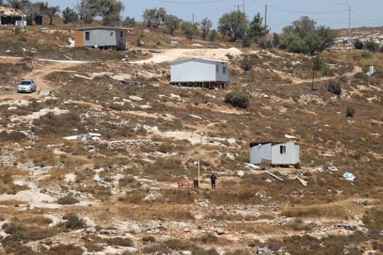 استشهاد شاب وإصابات بهجمات للمستوطنين في الضفة وسط اعتداءات متصاعدة