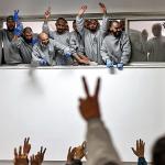 الكنيست يقرّ قانون إعدام الأسرى الفلسطينيين وسط إدانات وتحذيرات دولية من تداعيات خطيرة