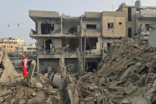 تصعيد دموي على جبهة لبنان: أكثر من 1400 شهيد ونيران صديقة تقتل جنديًا إسرائيليًا