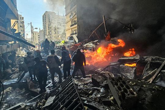 تصعيد متبادل رغم مسار التفاوض: حزب الله يقصف الشمال ونتنياهو يعلن مفاوضات مع لبنان
