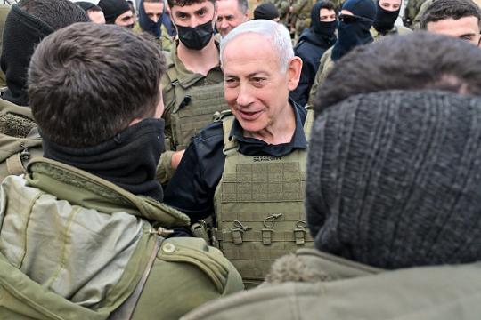 نتنياهو من جنوب لبنان: الحرب مستمرة والتصعيد قائم رغم مسار المفاوضات