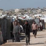 خروقات متواصلة للتهدئة في غزة: قصف يستهدف النازحين وتصاعد التحذيرات من كارثة إنسانية