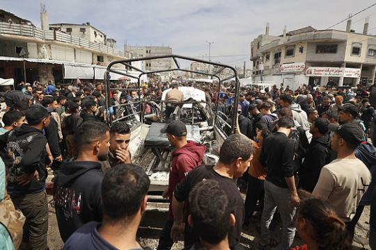 تصعيد دموي في غزة: شهداء في غارات متفرقة واستمرار خرق اتفاق التهدئة