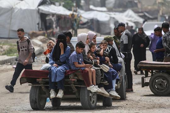 تصعيد مستمر في غزة رغم الهدنة: شهداء وجرحى مع تفاقم خروقات الاحتلال وتعثر المسار التفاوضي