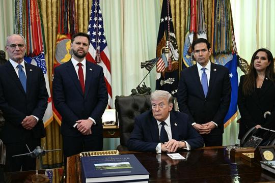 إسرائيل تحذر من انهيار تفاهمات لبنان وتطالب واشنطن بالضغط على الجيش اللبناني