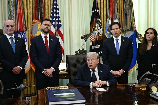 مخاوف إسرائيلية من انهيار تفاهمات لبنان: ضغوط أميركية مطلوبة وتصعيد عسكري يهدد المسار السياسي