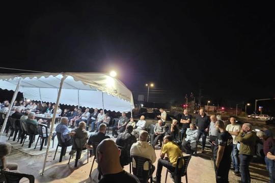 خيمة اعتصام في الطيبة تتواصل رفضًا لمخططات تهدد الأرض والمسكن