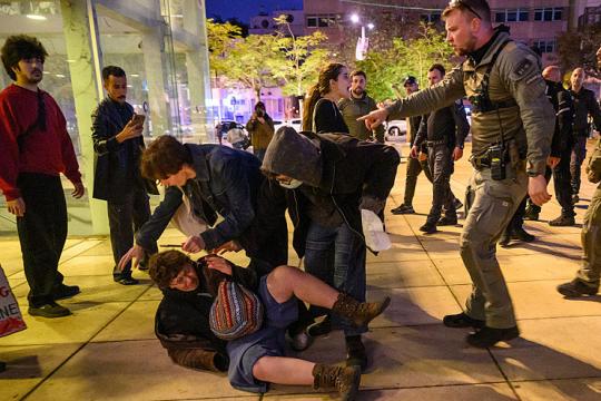 تقرير حقوقي يحذر من تقييد حرية التعبير والتظاهر في إسرائيل خلال الانتخابات المقبلة