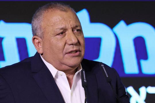 استطلاع إسرائيلي: آيزنكوت يواصل الصعود والليكود يتصدر المشهد السياسي
