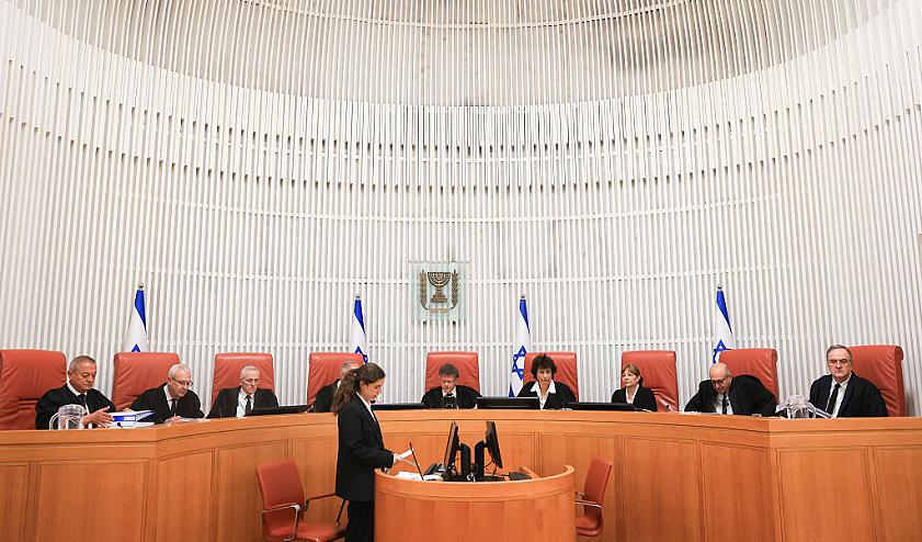 قضاة يلمّحون إلى خروقات محتملة في سرية الاقتراع خلال فوز محامي نتنياهو ميخائيل رابيلو بالمنصب