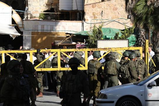 انتقادات قانونية داخل الجيش الإسرائيلي لفرض قيود تعسفية على الحركة في الضفة الغربية