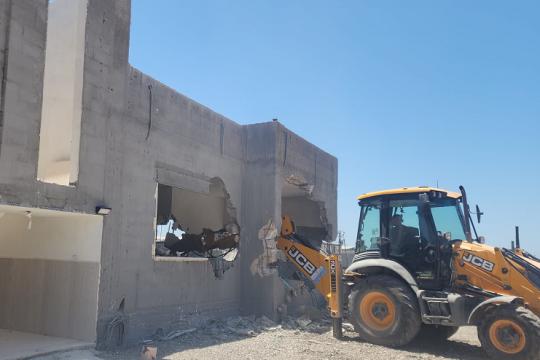 هدم ذاتي لمنزل عائلة شاهين في طمرة بعد رفض الاستئناف واستنفاد الإجراءات القانونية
