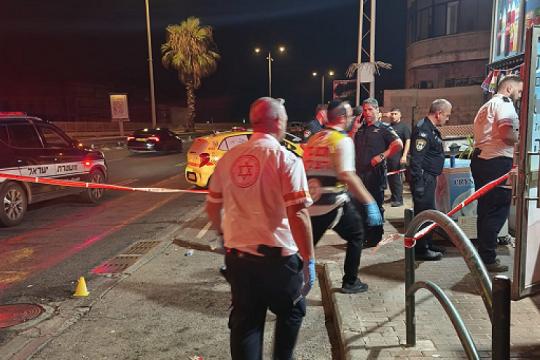 وفاة شاب متأثراً بإصابته بإطلاق نار في حيفا وإصابة آخر بجريمة عنف في كفر كنا