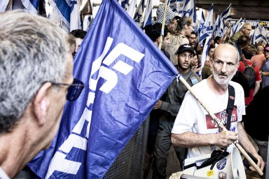 ليكود يمنح نتنياهو ثمانية مقاعد مضمونة ويعيد تشكيل قائمة الحزب للانتخابات المقبلة