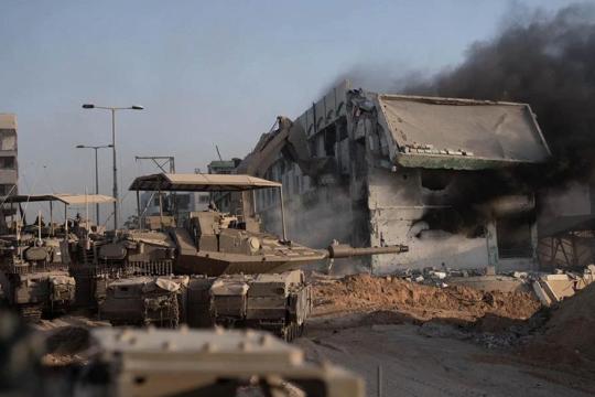 الجيش الإسرائيلي يطرح ثلاثة شروط لتطبيق خطة غزة ويعارض الانسحاب قبل نزع سلاح حماس