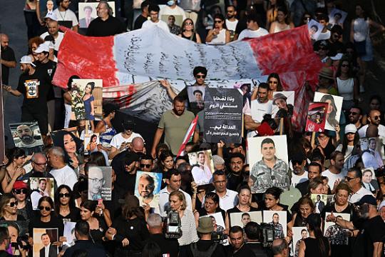 بعد ست سنوات على انفجار مرفأ بيروت.. أهالي الضحايا ينتظرون القرار الاتهامي لكشف الحقيقة
