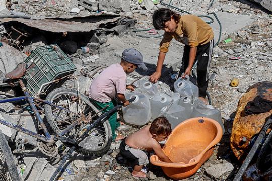 حماس: مستعدون للانتقال إلى المرحلة الثانية من اتفاق غزة ونطالب واشنطن بإلزام إسرائيل