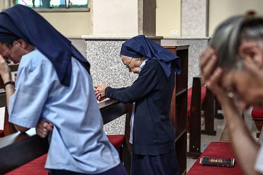 اعتداءات إسرائيلية تهدد وجود المسيحيين الفلسطينيين.. والطيبة في مرمى المستوطنين
