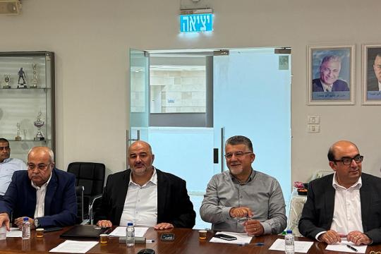 استطلاع: القائمة العربية الثلاثية ترفع التمثيل المتوقع إلى 14 مقعداً