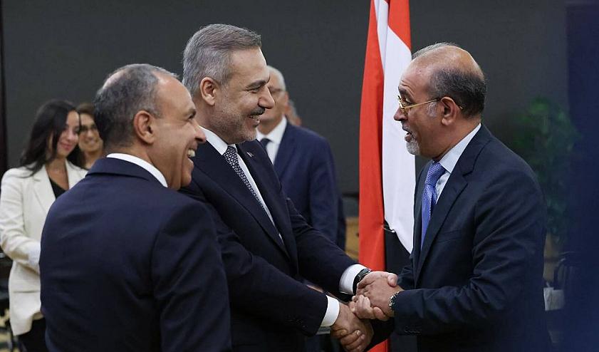 الخارجية الإسرائيلية ترفض أي دور تركي في ترتيبات القطاع وتتمسك بنزع سلاح حماس، فيما حذر فيدان من خطوات «جذرية» للوسطاء إذا واصلت إسرائيل تعطيل تنفيذ التزاماتها