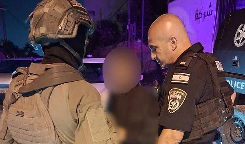 الشرطة الإسرائيلية قالت إن الشابة نُقلت قسرًا داخل مركبة إلى الخليل، قبل رصد المركبة وتحريرها خلال عملية مشتركة مع الجيش والشرطة الفلسطينية.