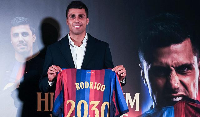 برشلونة يعلن رسمياً تعاقده مع رودري حتى 2030 مقابل 76.5 مليون يورو