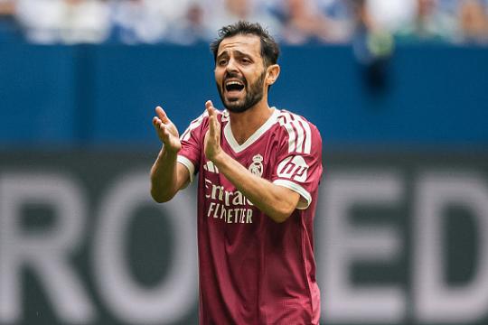 برناردو سيلفا بعد تقديمه في ريال مدريد: "اللعب لهذا النادي ليس للجميع"