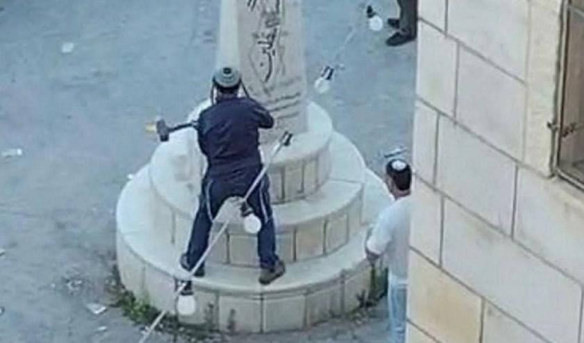 عضو الكنيست الإسرائيلي يزعم أن النصب يخلّد منفذي عمليات، بينما يؤكد أهالي القرية أنه يخلّد فلسطينيين قتلهم الجيش.. والجيش يقول إن العملية خالفت التنسيق وأخرج سوكوت من المكان