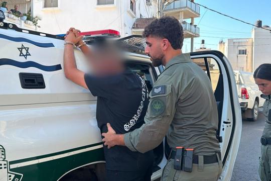 الشرطة الإسرائيلية تعتقل 18 عاملاً فلسطينياً وتنفذ تفتيشات في الطيبة وقلنسوة