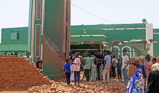شبكة أطباء السودان تدين القصف وترى فيه انتهاكاً صارخاً للقانون الدولي وتهديداً لإمدادات الغذاء