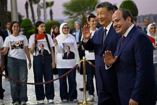 الرئيس الصيني في القاهرة: شي والسيسي يرفضان التدخل الخارجي ويتعهدان بحماية حرية الملاحة