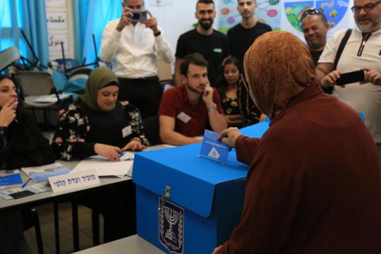 استطلاع: المشتركة 9 مقاعد والتمثيل العربي قد يرتفع إلى 17