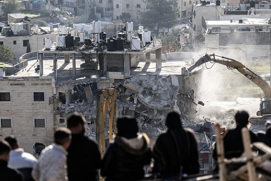 تخوفات من توسع استيطاني جديد: لجنة التخطيط بالقدس تبحث مخطط إنشاء فندق في حي الثوري بمحاذاة موقع لجمعية "إلعاد"