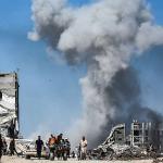 استشهاد فلسطيني وإصابة آخرين بقصف وإطلاق نار إسرائيلي استهدف النازحين في خان يونس ومناطق متفرقة بغزة