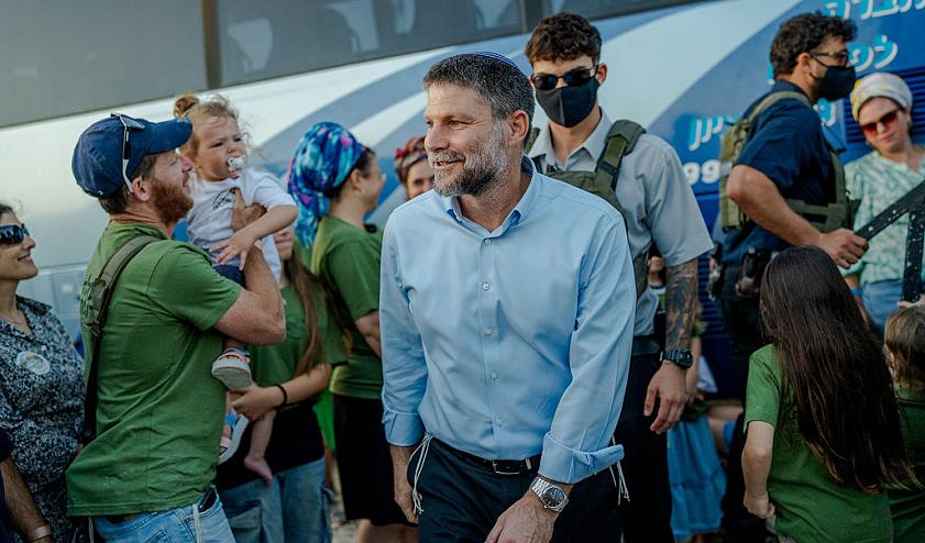 حزب سموتريتش يعقد اجتماعًا في موقع البؤرة التي أُخليت قرب مجد الكروم